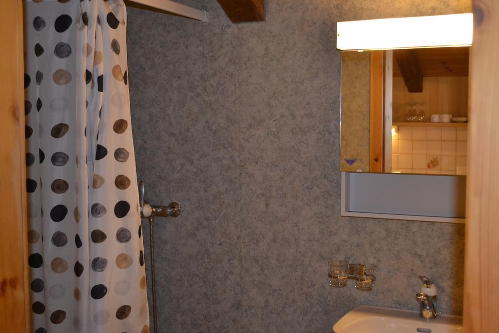 B&B Chasa Arfusch Ardez Szoba fotó