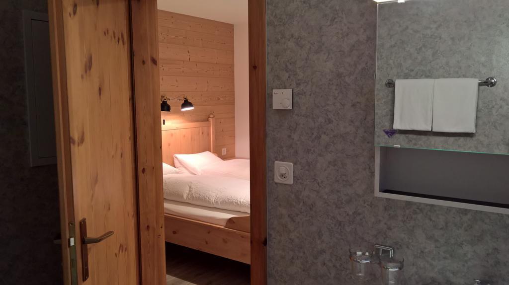 B&B Chasa Arfusch Ardez Kültér fotó