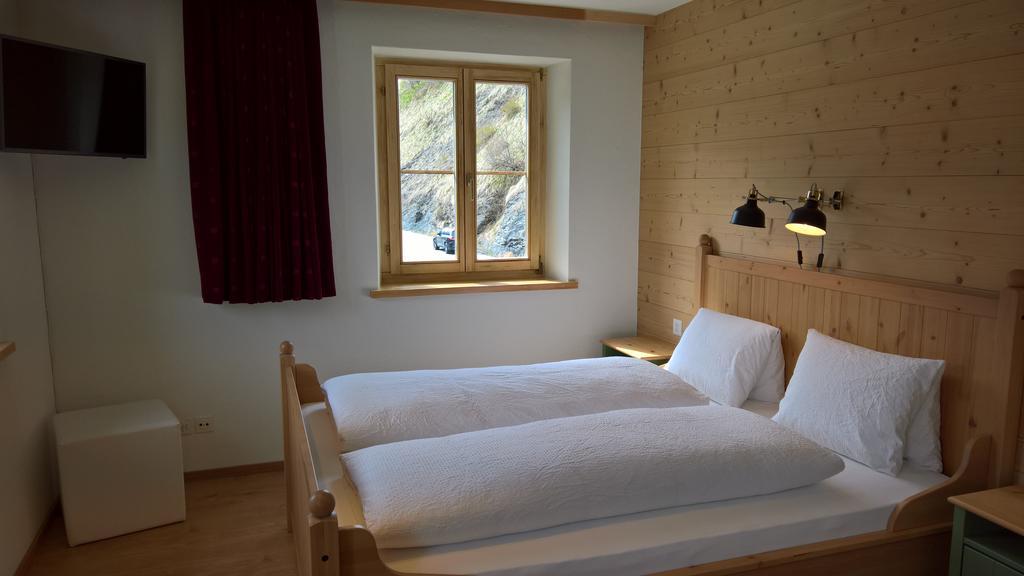 B&B Chasa Arfusch Ardez Kültér fotó